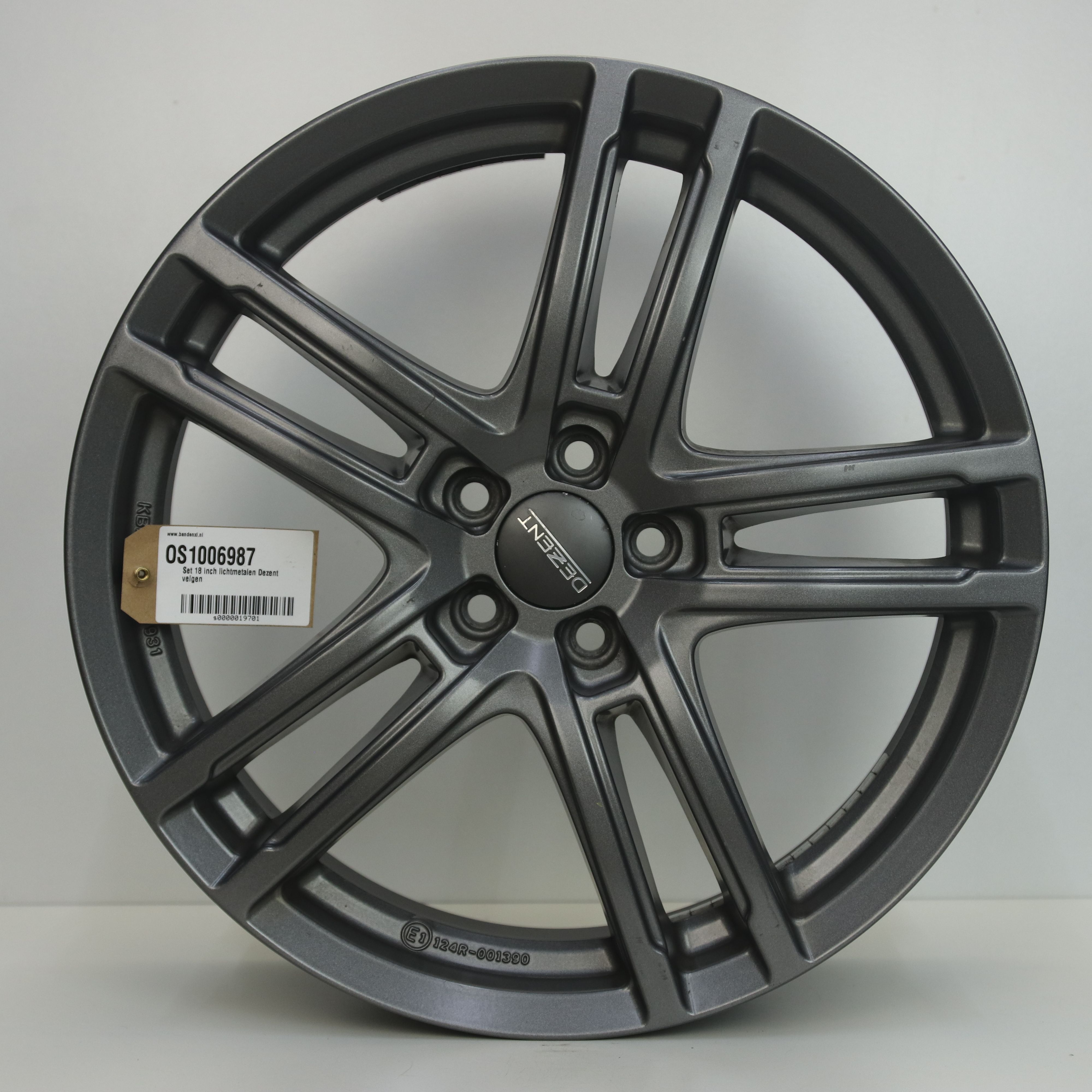 OS1006987 Set 18 inch lichtmetalen Dezent velgen 7.00X18 5X100 ET47.0 NB57.10 Antraciet