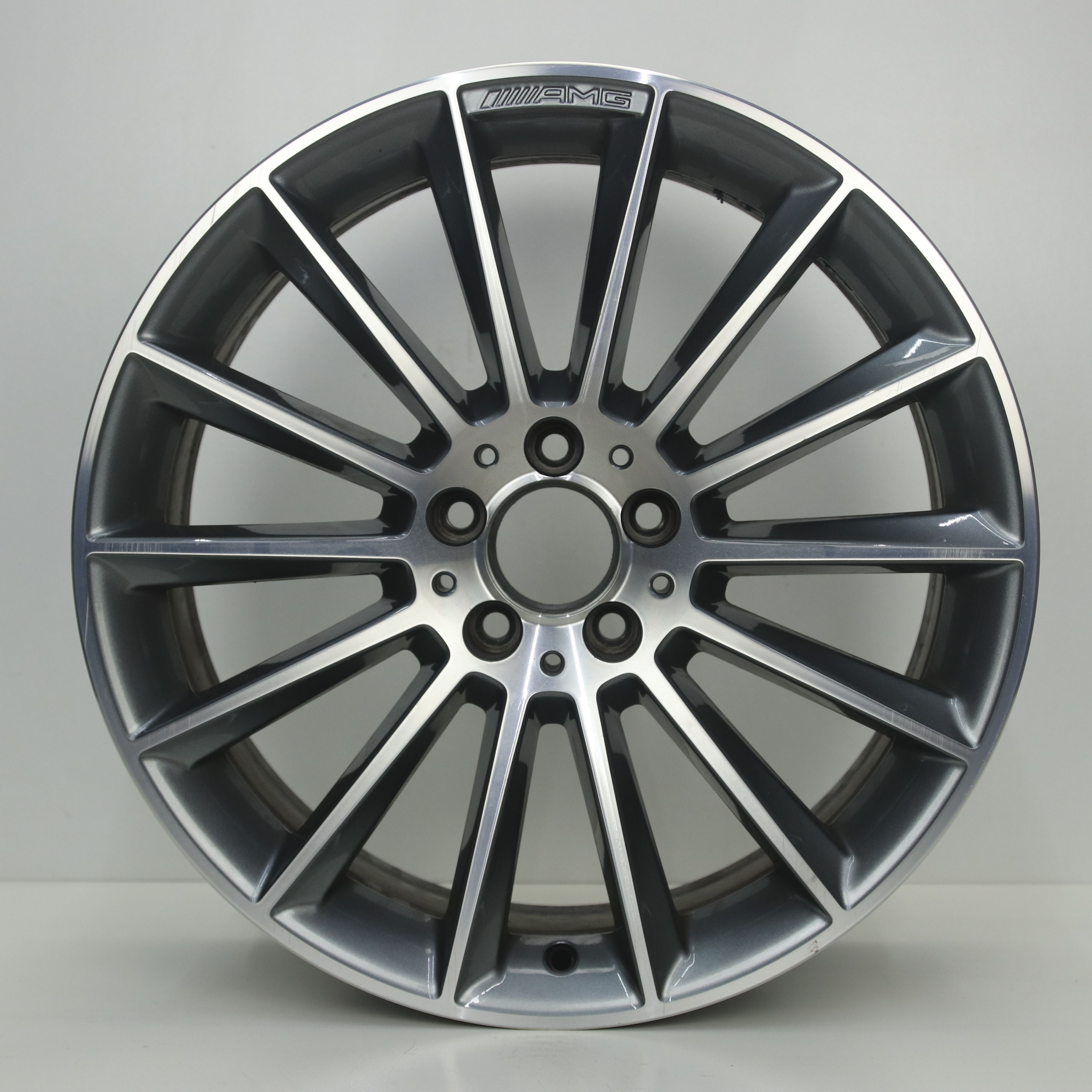 IN1003101 Originele 19 inch lichtmetalen Mercedes-Benz GLA-klasse AMG velgen 8.00X19 5X112 ET43.5 NB66.60 Antraciet Gepolijst