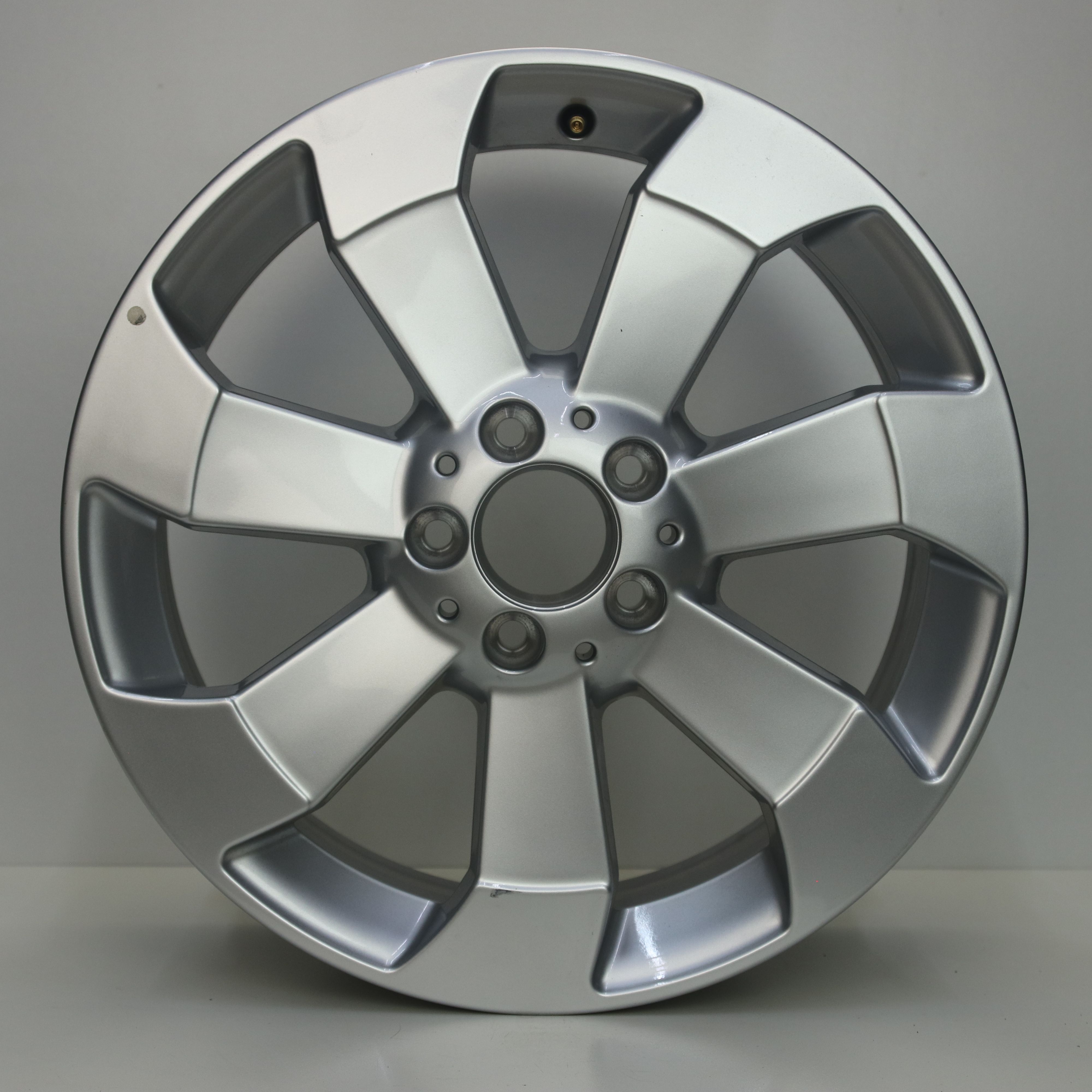 OS1007349 Originele 18 inch lichtmetalen Mercedes-Benz ML-klasse velgen 8.00X18 5X112 ET56.5 NB66.60 Zilver
