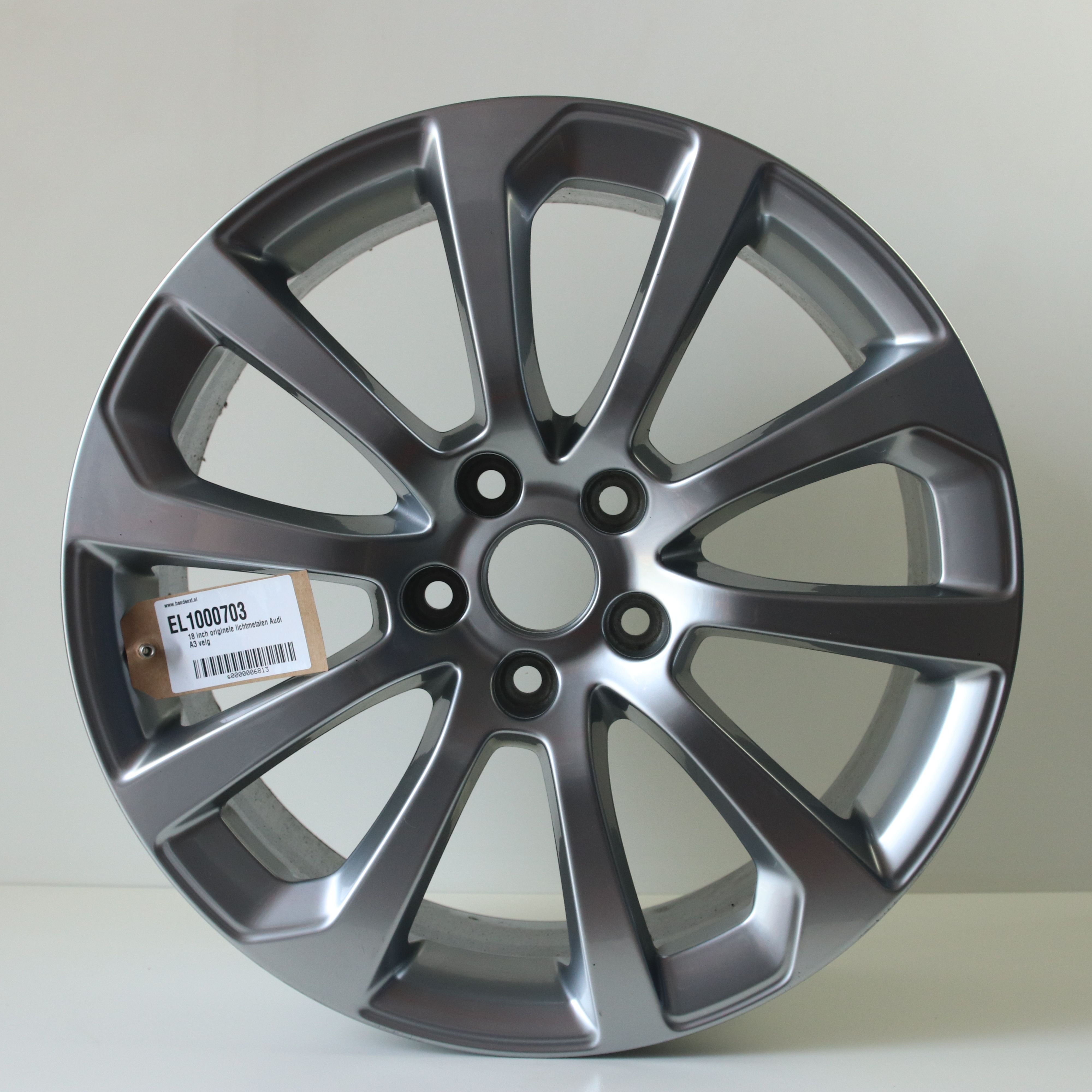 EL1000703 18 inch originele lichtmetalen Audi A3 velg 7.50X18 5X112 ET54.0 NB57.10 Zilver