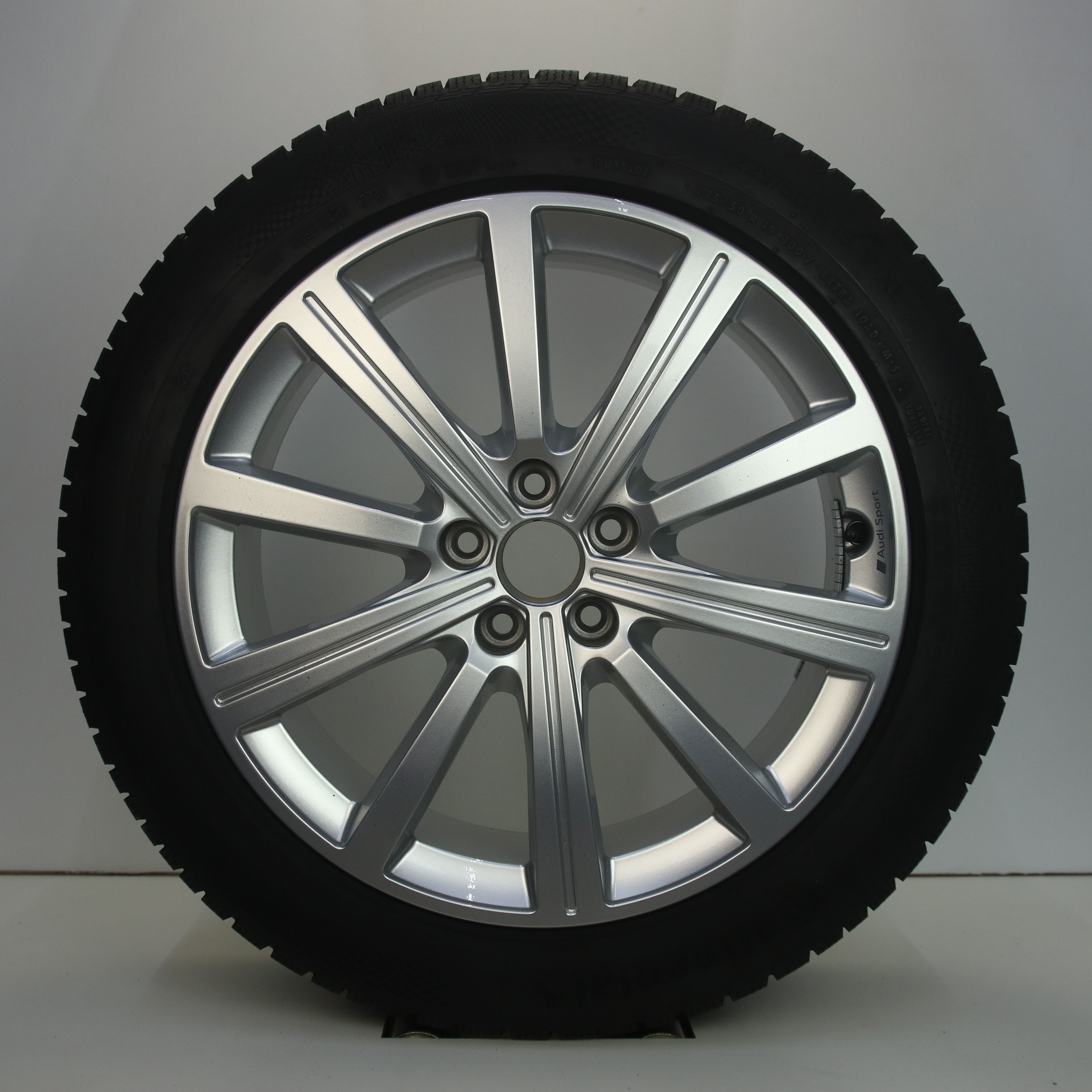 OS1007581 Originele 19 inch lichtmetalen Audi RSQ3 velgen 7.50X19 5X112 ET38.0 NB57.10 Zilver