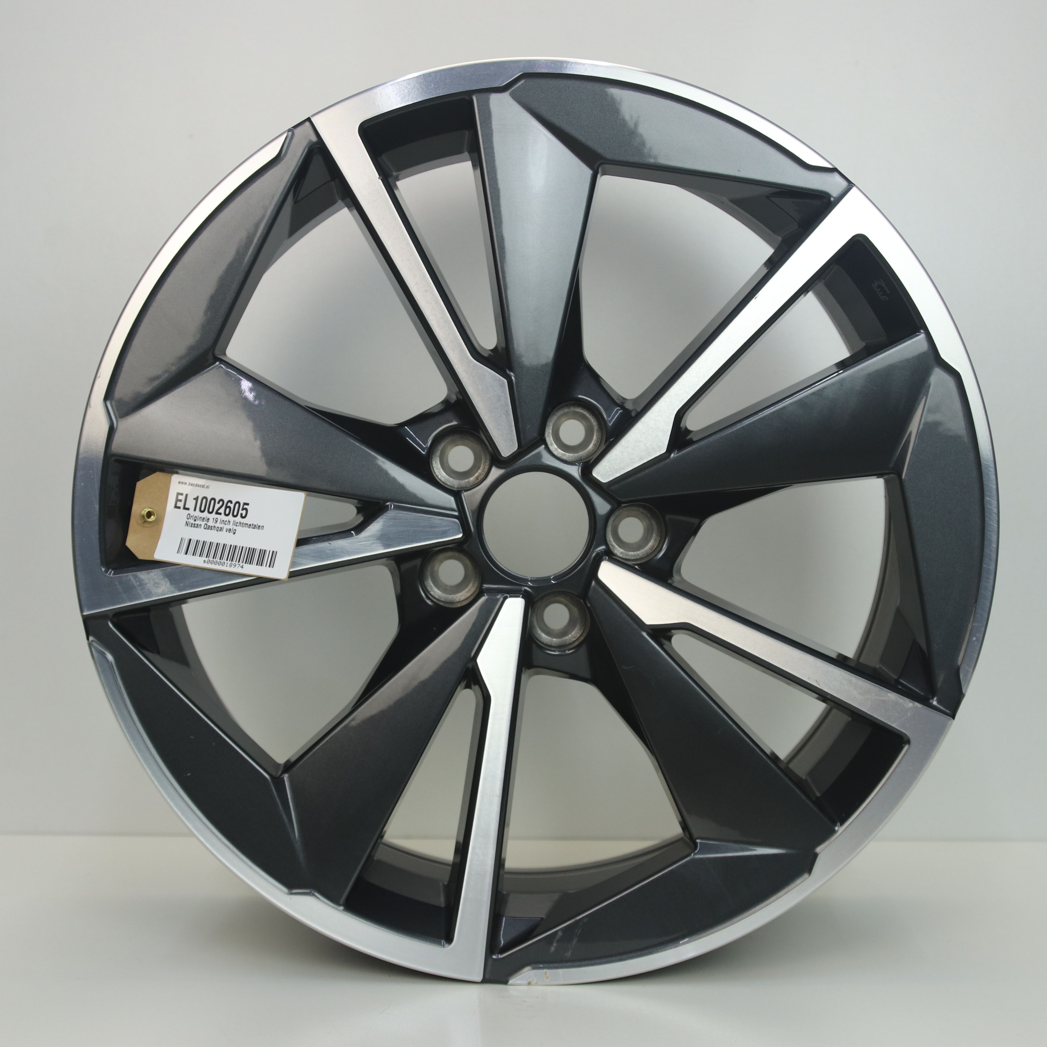 EL1002605 Originele 19 inch lichtmetalen Nissan Qashqai velg 7.50X19 5X114.3 ET45.0 NB66.10 Antraciet gepolijst