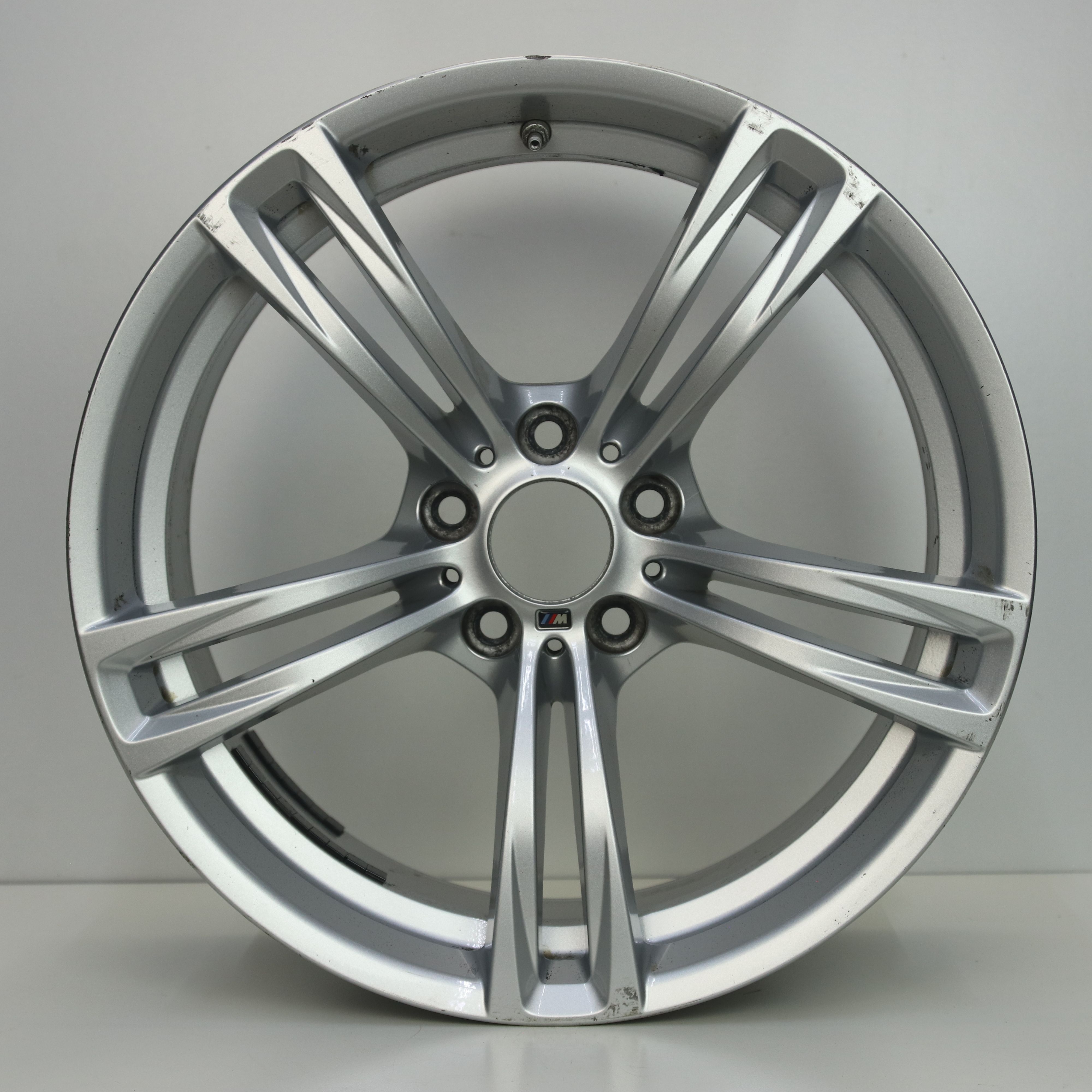 OS1007203 Originele 19 inch lichtmetalen BMW 5-serie styling 408 velgen 9.00X19 5X120 ET32.0 NB72.50 Zilver