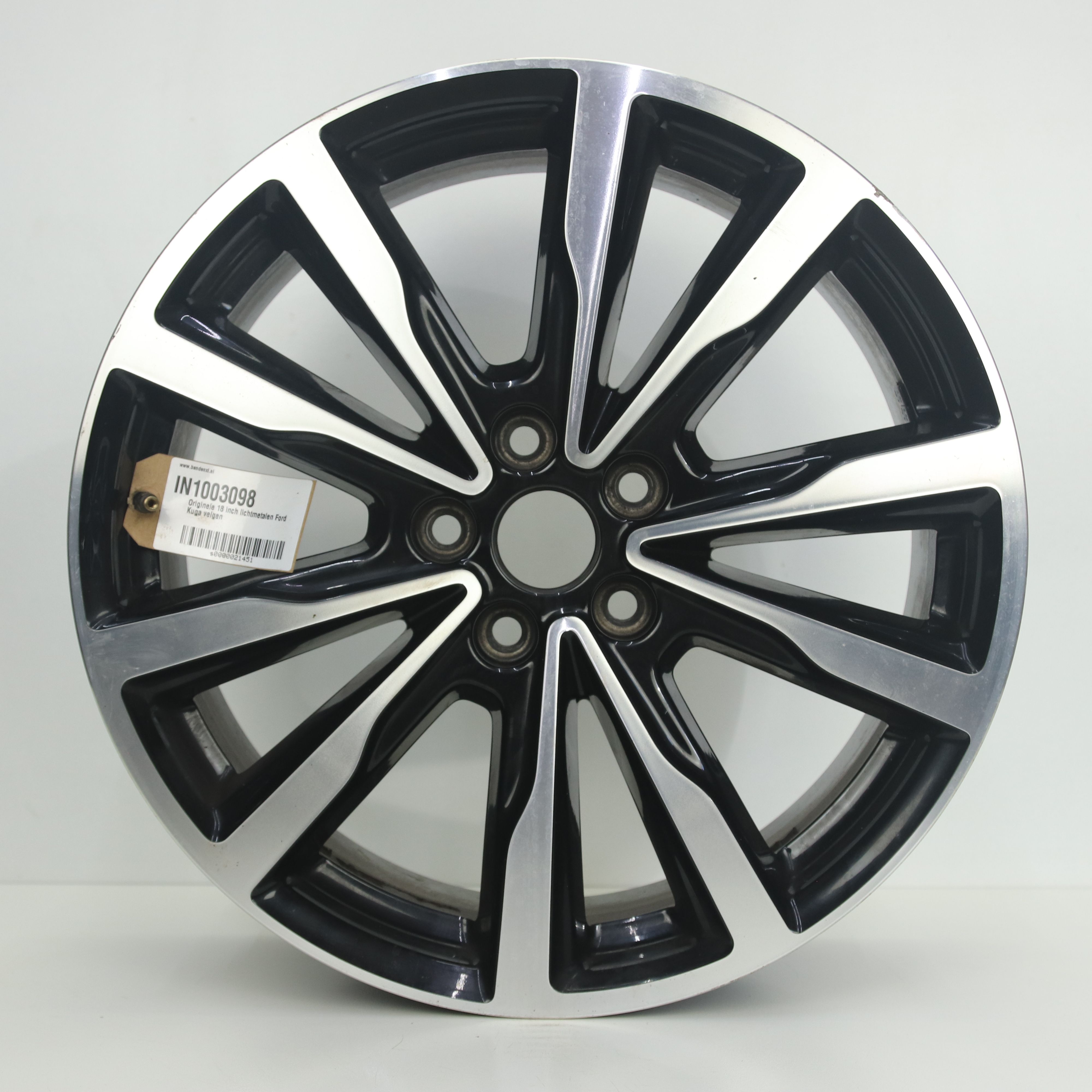 IN1003098 Originele 18 inch lichtmetalen Ford Kuga velgen 7.50X18 5X108 ET52.5 NB63.40 Zwart gepolijst