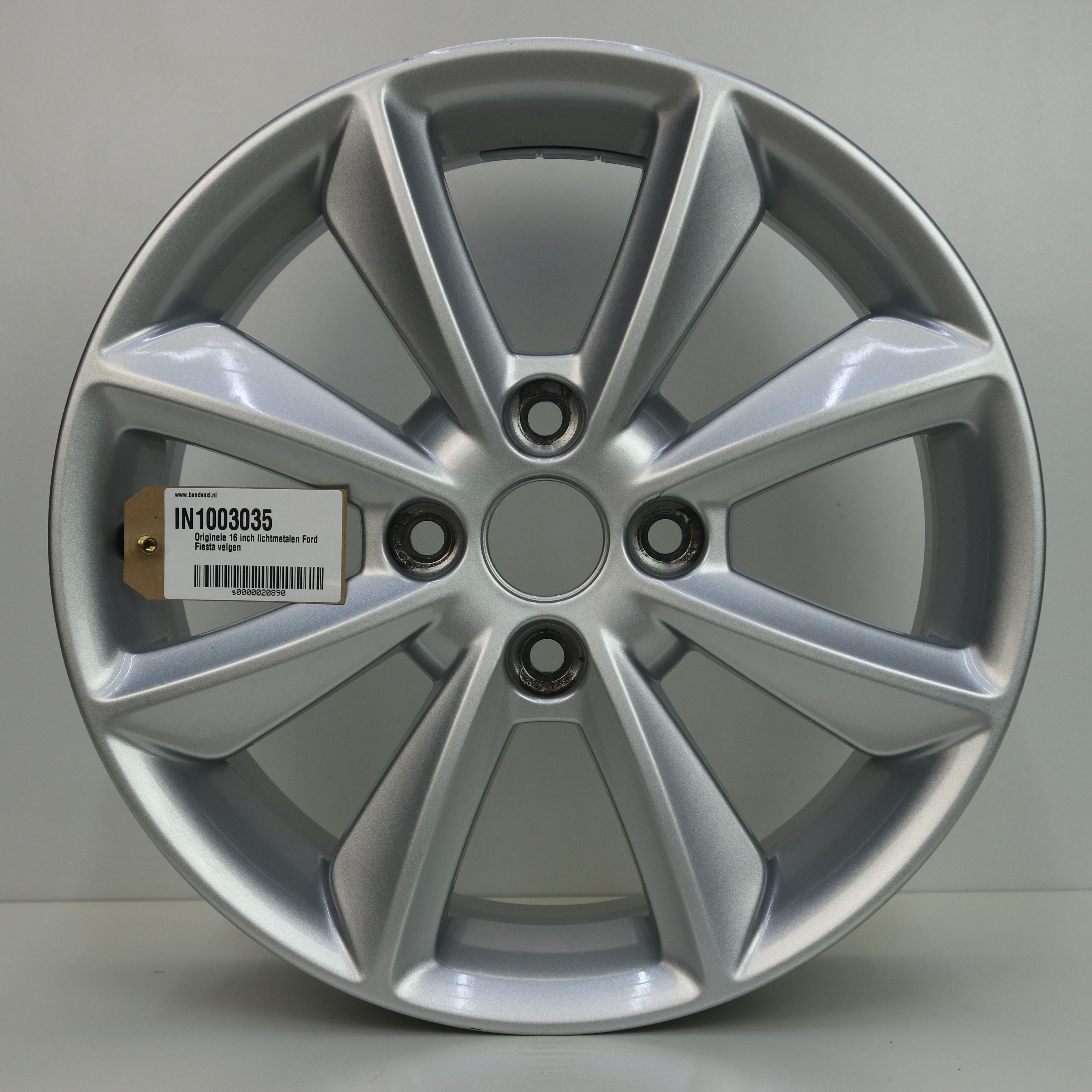 IN1003035 Originele 16 inch lichtmetalen Ford Fiesta velgen 6.50X16 4X108 ET47.5 NB63.40 Zilver