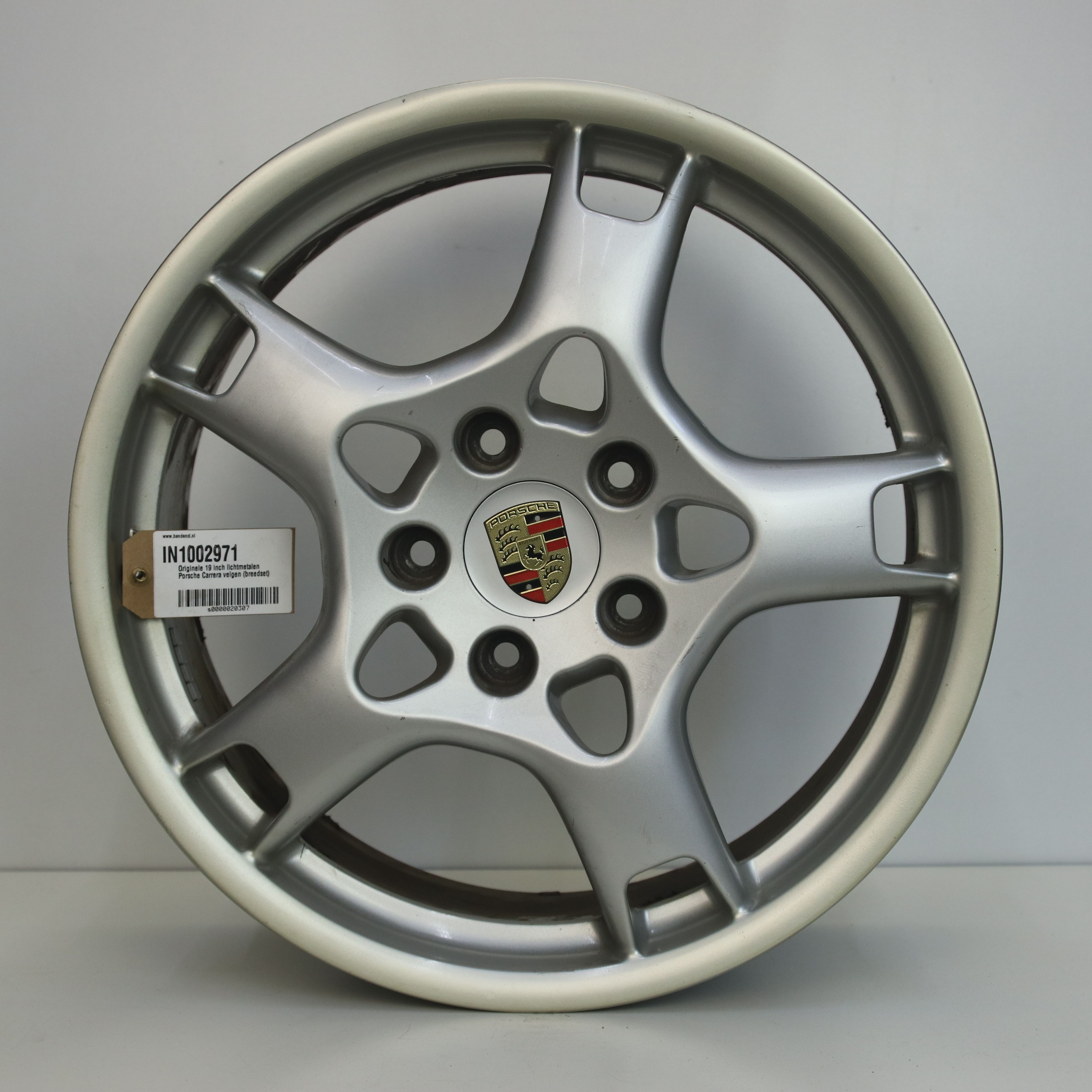 IN1002971 Originele 19 inch lichtmetalen Porsche Carrera velgen (breedset) 8.00X19 5X130 ET57.0 NB71.60 Zilver