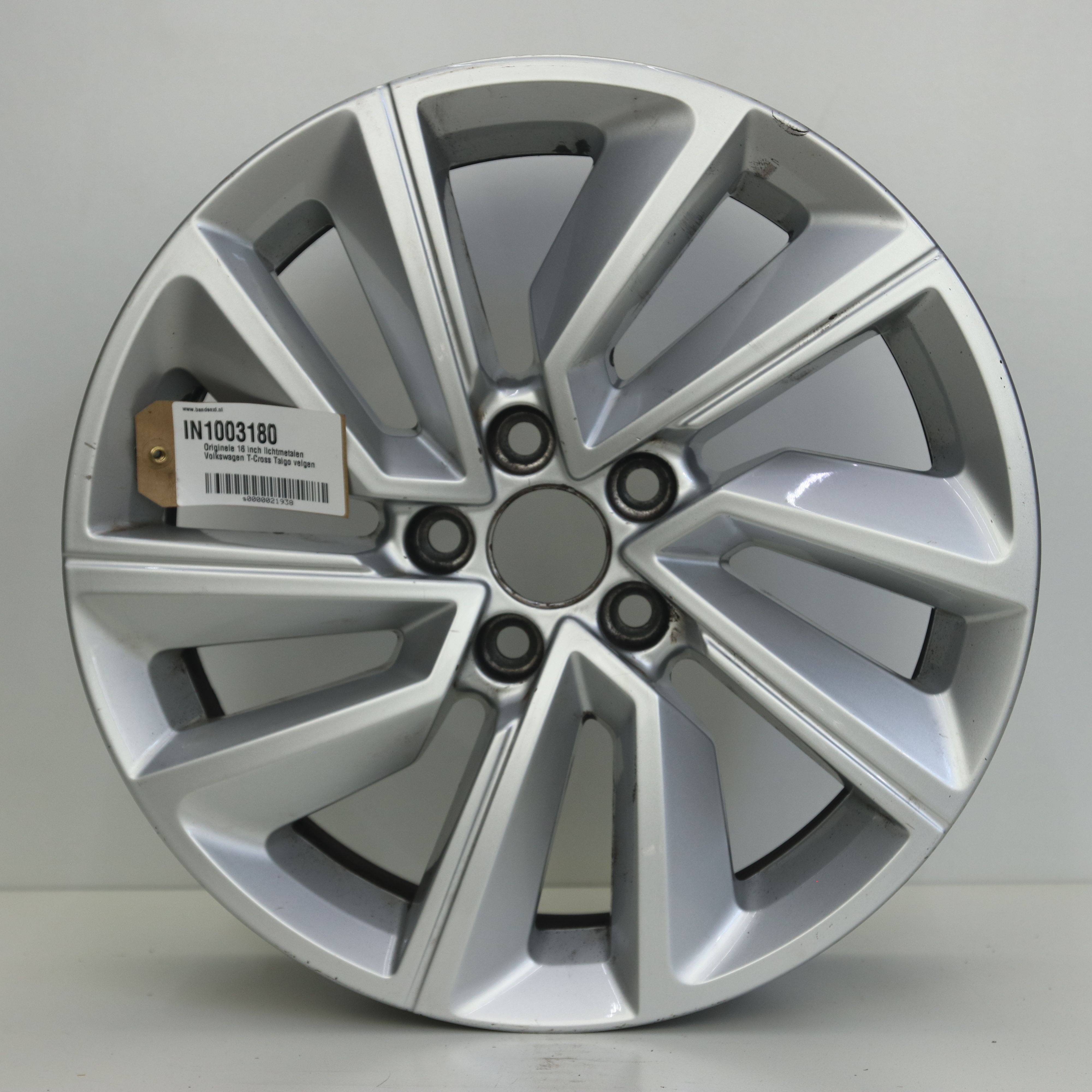 IN1003180 Originele 16 inch lichtmetalen Volkswagen T-Cross Taigo velgen 6.00X16 5X100 ET35.0 NB57.10 Zilver