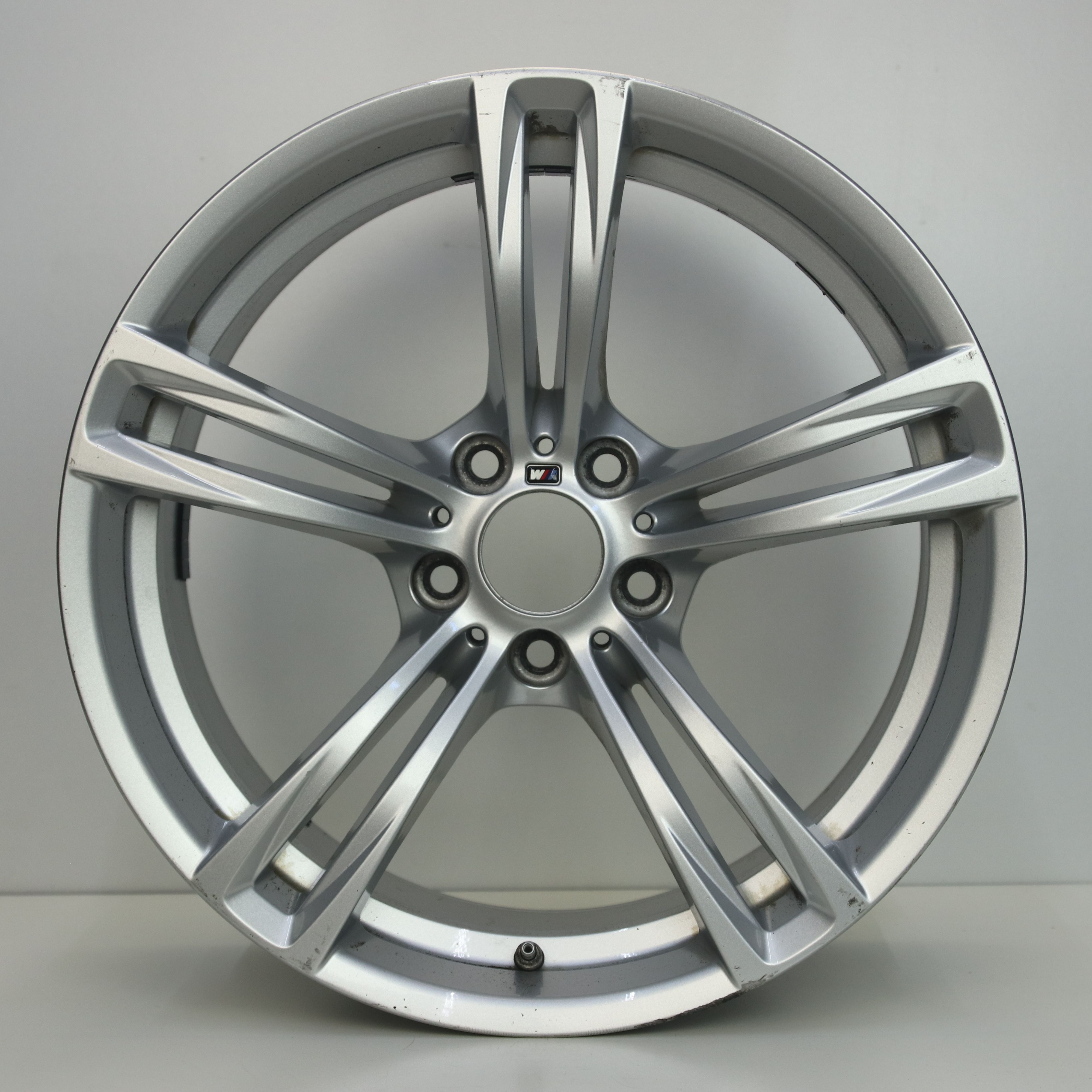 OS1007203 Originele 19 inch lichtmetalen BMW 5-serie styling 408 velgen 9.00X19 5X120 ET32.0 NB72.50 Zilver