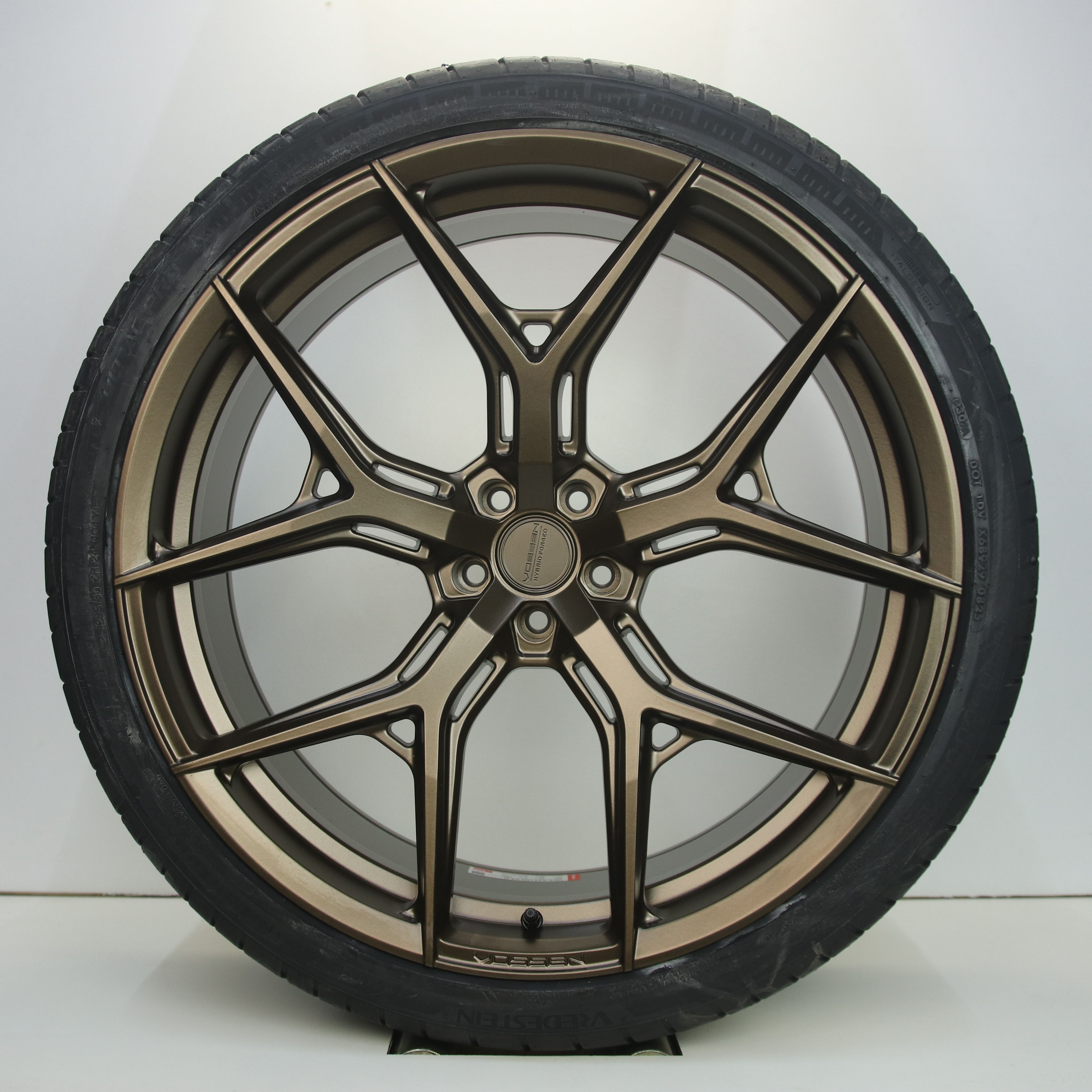 NS1004994 Set 24 inch lichtmetalen Vossen HF-5 velgen 10.00X24 5X112 ET5.0 NB66.50 Mat brons