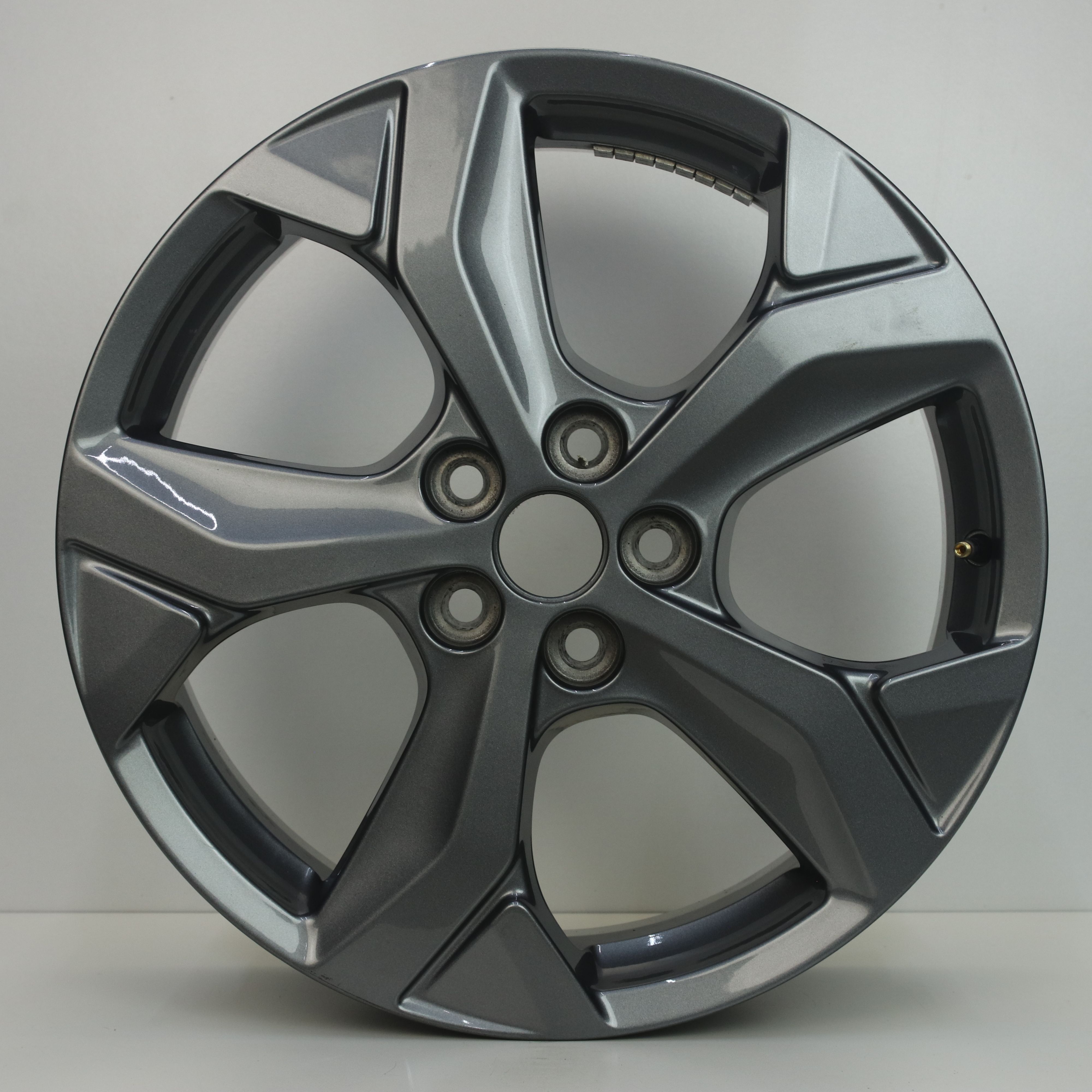 IN1002896 Originele 18 inch lichtmetalen Ford Mustang Mach-E velgen 7.00X18 5X108 ET47.5 NB63.40 Antraciet