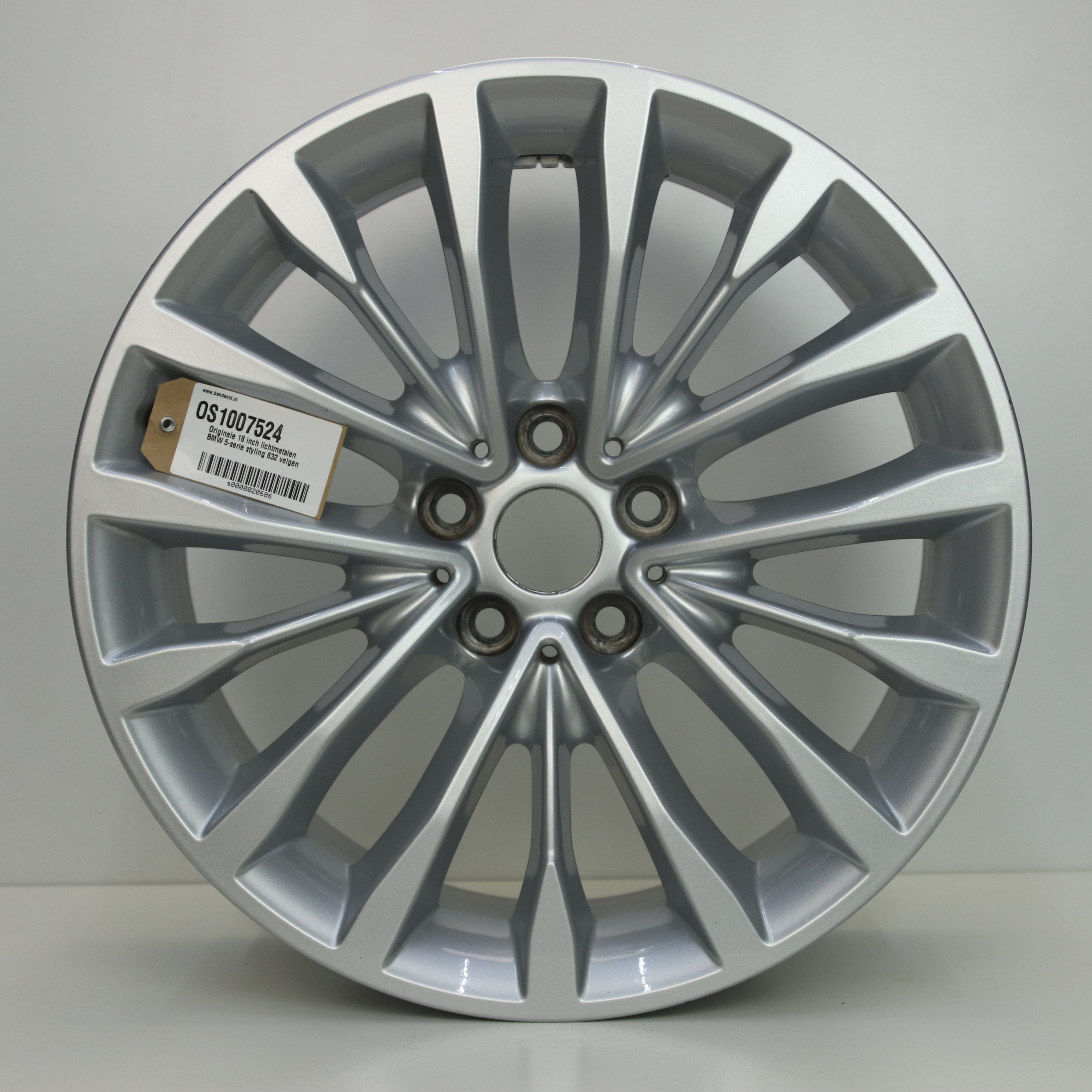 OS1007524 Originele 18 inch lichtmetalen BMW 5-serie styling 632 velgen 8.00X18 5X112 ET30.0 NB66.60 Zilver