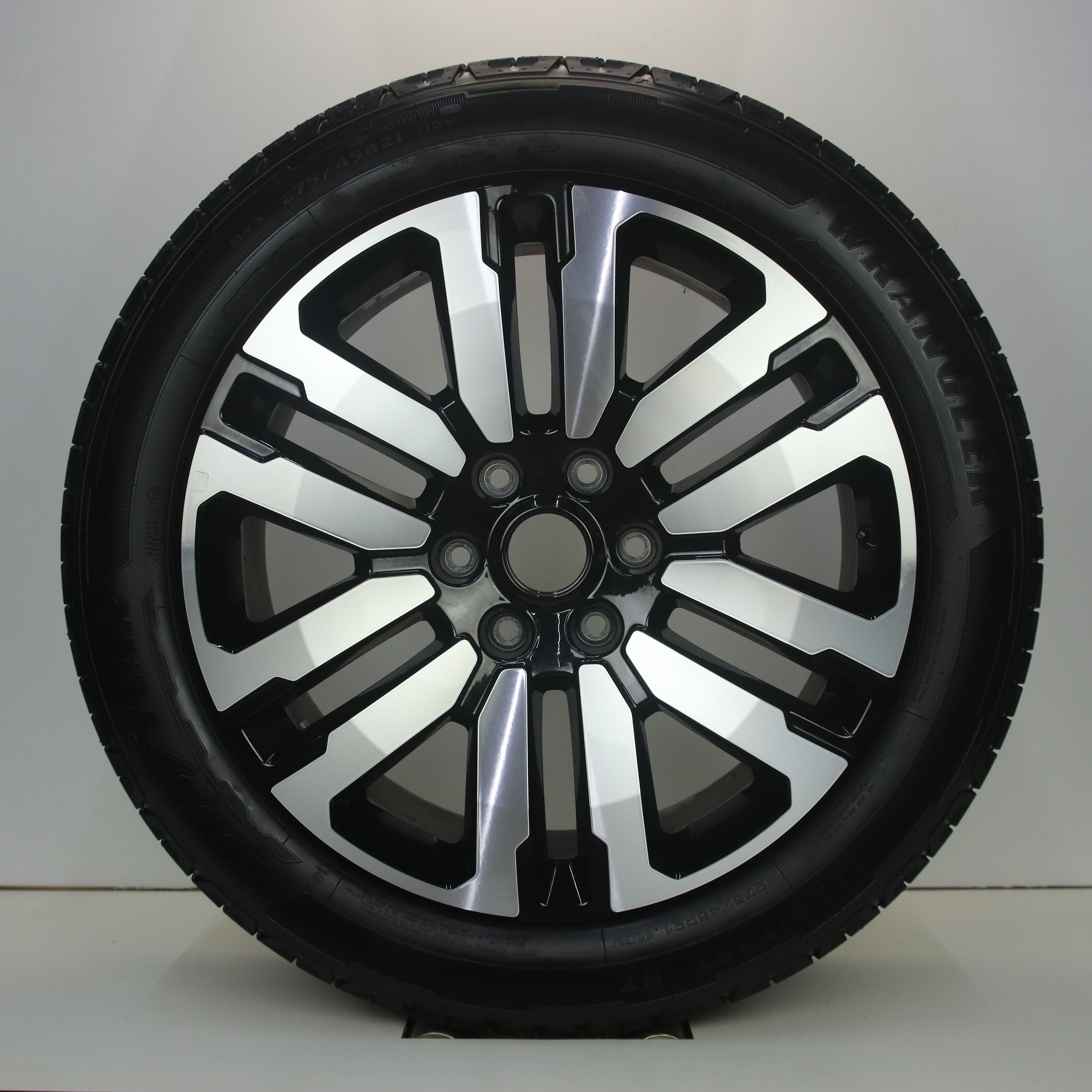 OS1007627 Originele 21 inch lichtmetalen Volkswagen Amarok velgen 8.50X21 6X139.7 ET50.0 NB93.10 Zwart gepolijst